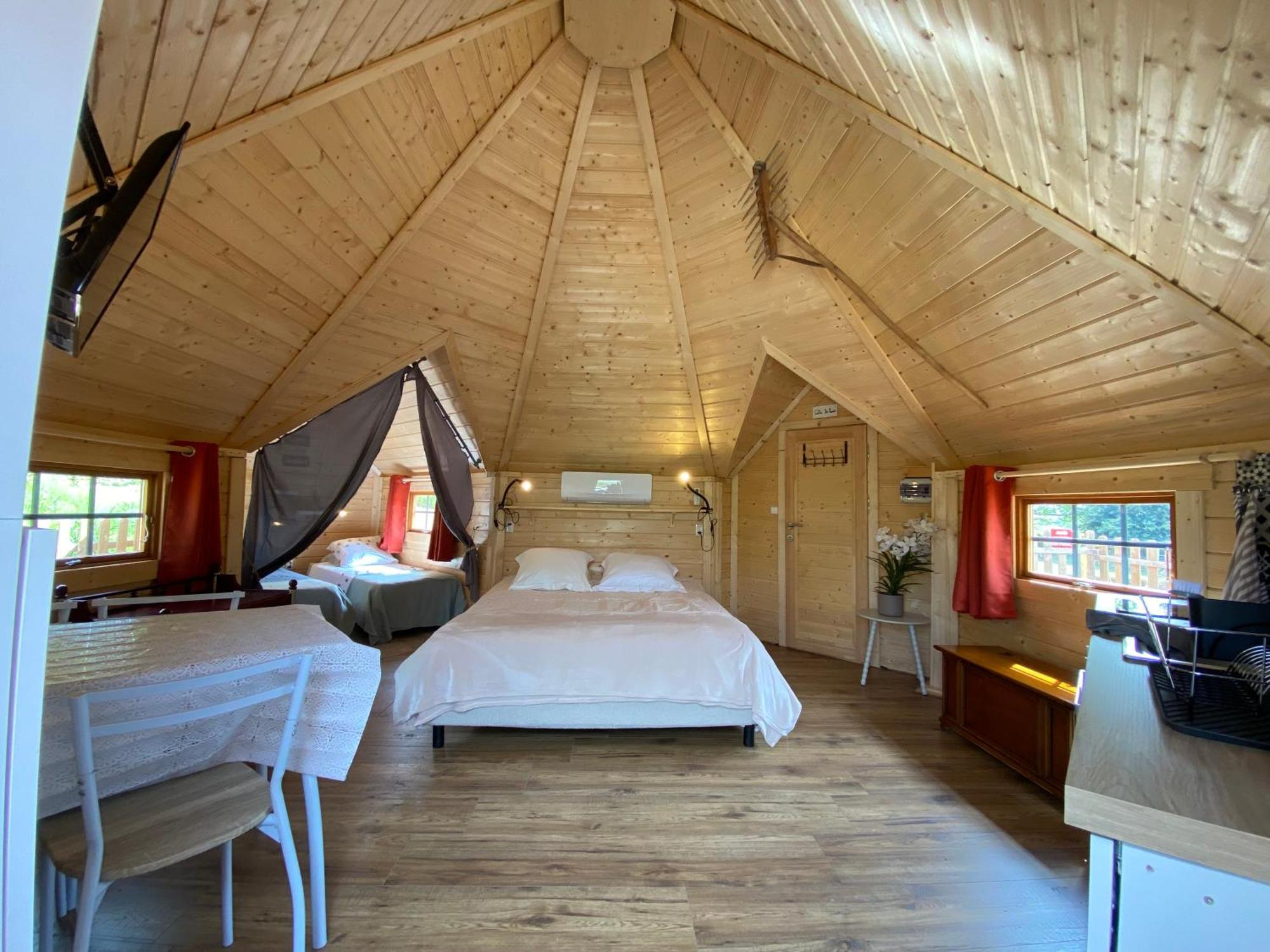 Le Petit Moulin Hotel Pouzauges Ngoại thất bức ảnh